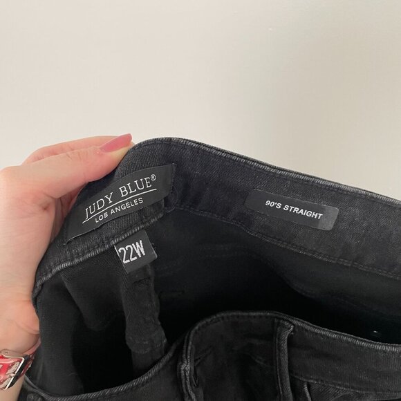 Judy Blue High Rise 90's Straight Leg Distressed Jeans Size 22W - Picture 3 of 6